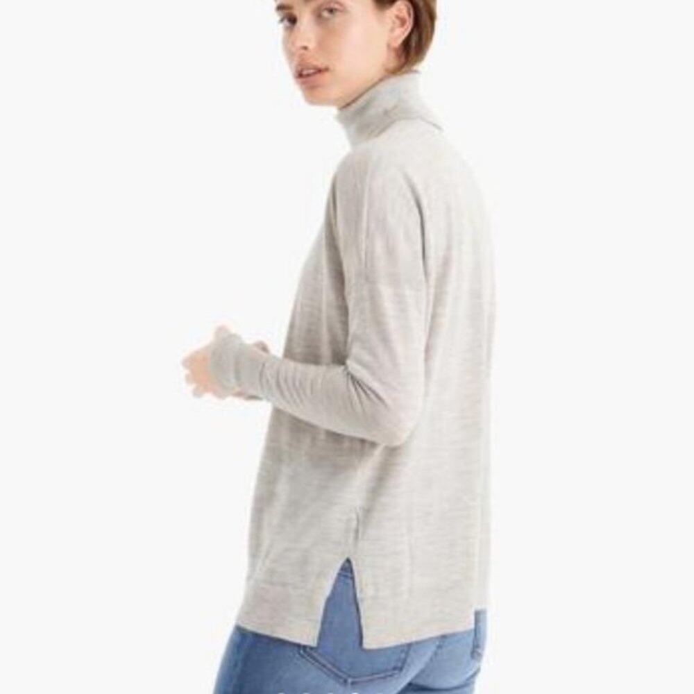 J. Crew 100% Merino Wool Turtleneck Sweater with Side Slits Womens XXS Gray